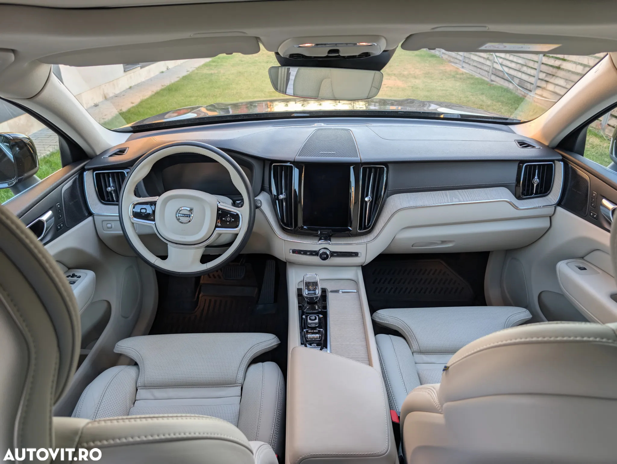 Volvo XC 60 B5 MHEV AT8 AWD Inscription - 25