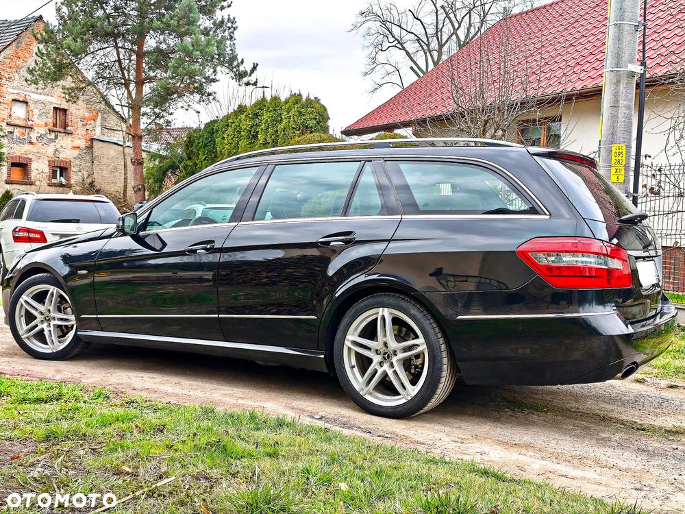 Mercedes-Benz Klasa E - 9