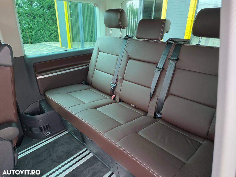 Volkswagen Multivan - 24