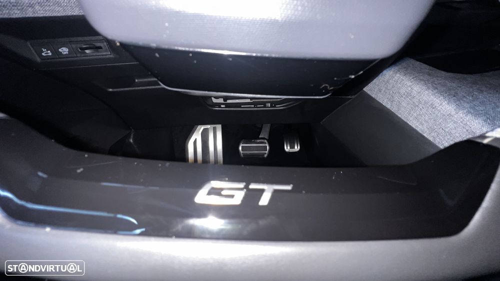 Peugeot E-3008 73 kWh GT - 42