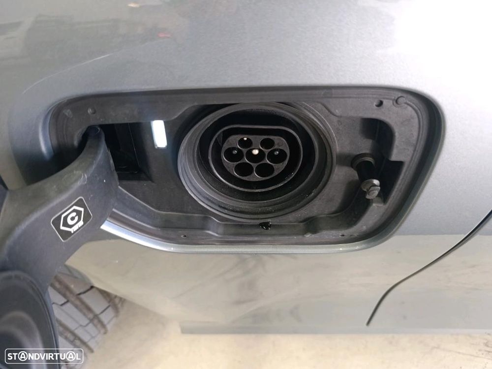 BMW 320 e Auto - 12
