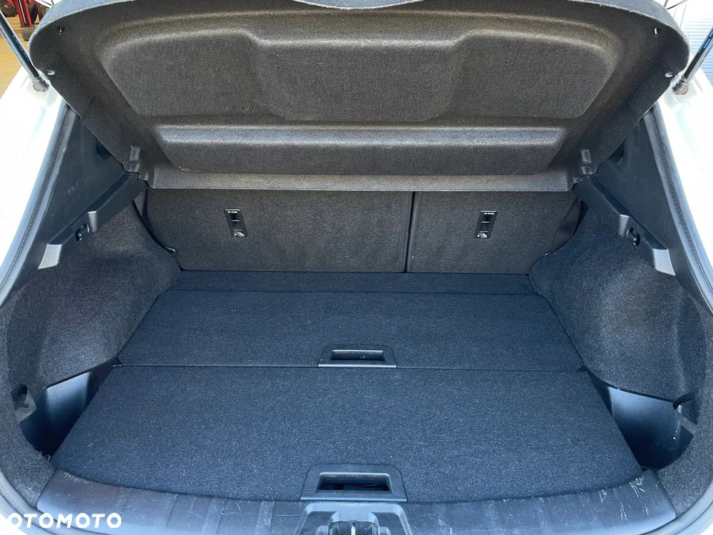 Nissan Qashqai 1.6 DIG-T N-Connecta - 19