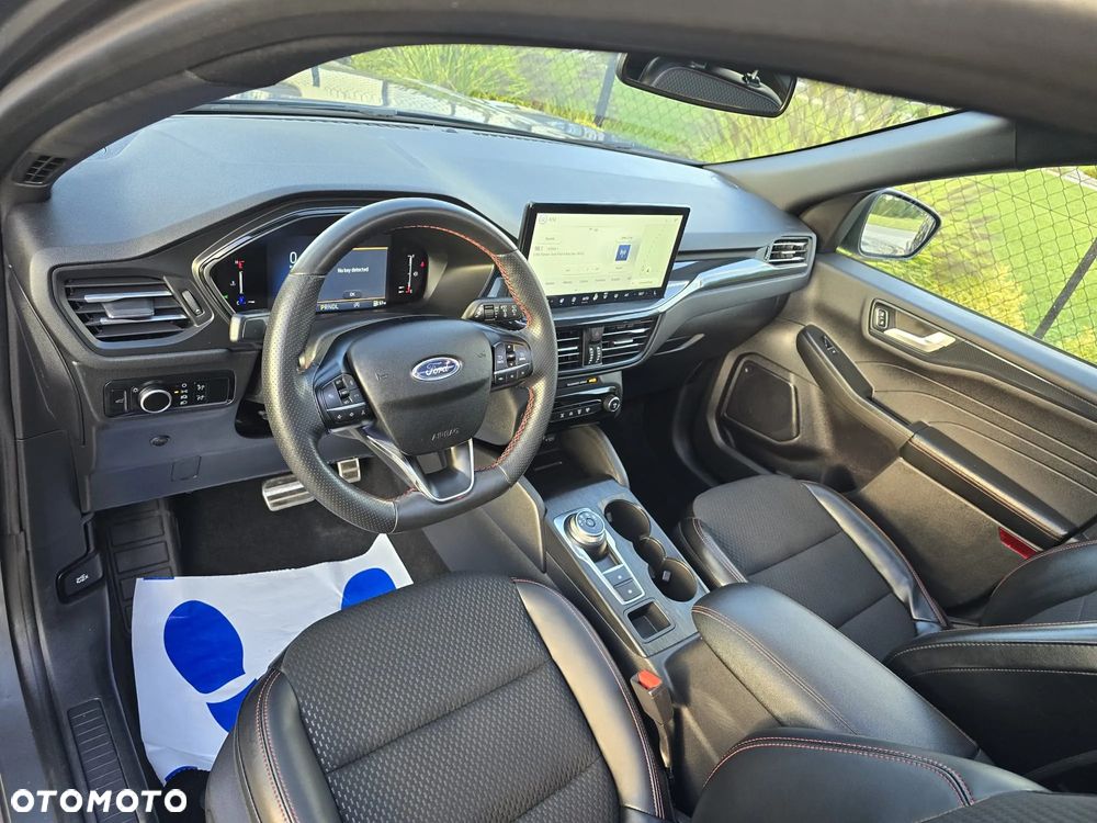 Ford Kuga - 10