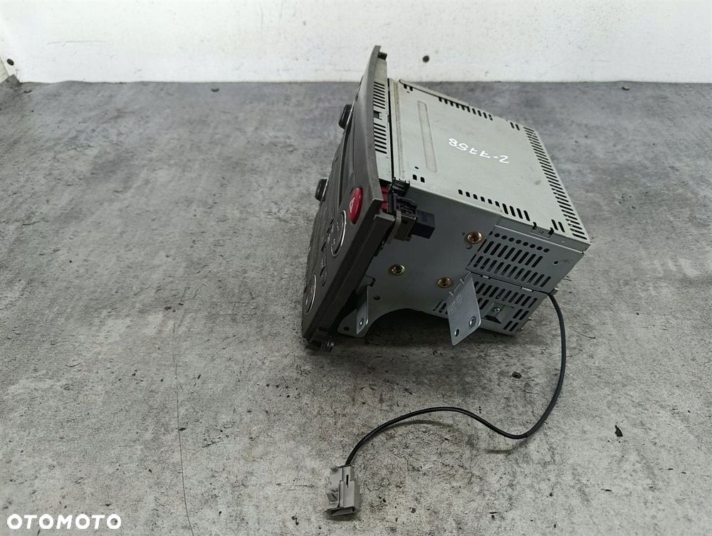 RADIO FABRYCZNE SUBARU LEGACY IV 86201AG400  2.0 B - 6