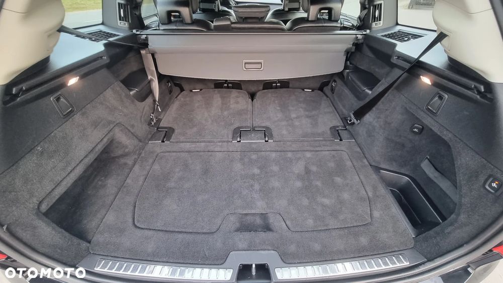 Volvo XC 90 - 20