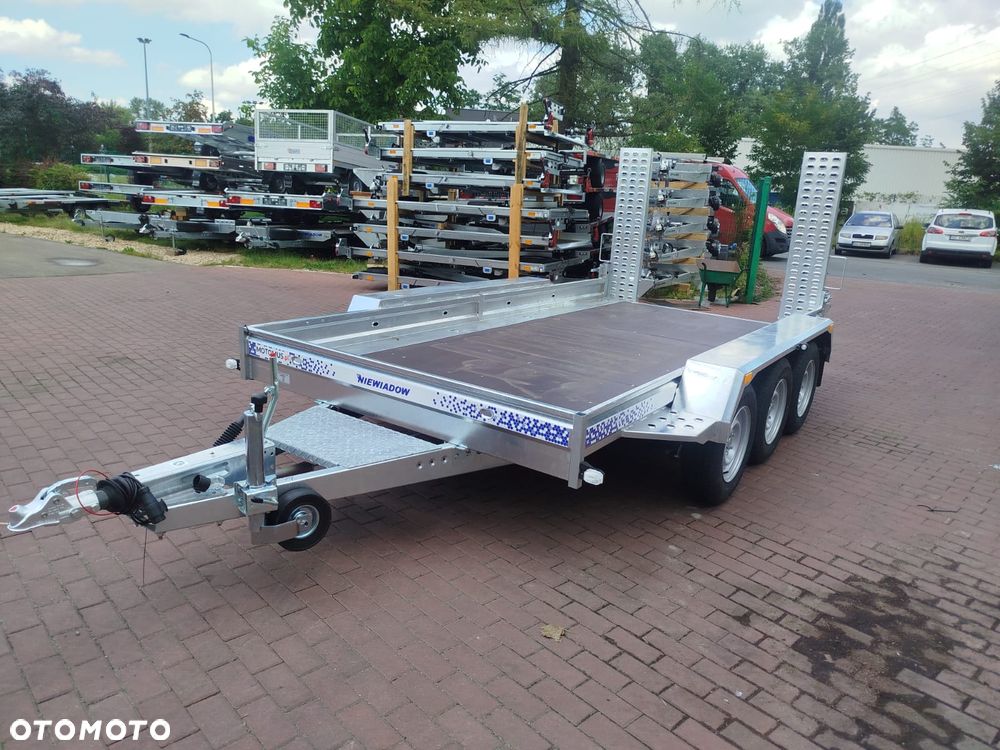 Niewiadów Przyczepa do przewozu sprzętu budowlanego Niewiadów K4035 406x195cm 3500kg 3 osie pod koparke koparka walec MOTOMUS - 4
