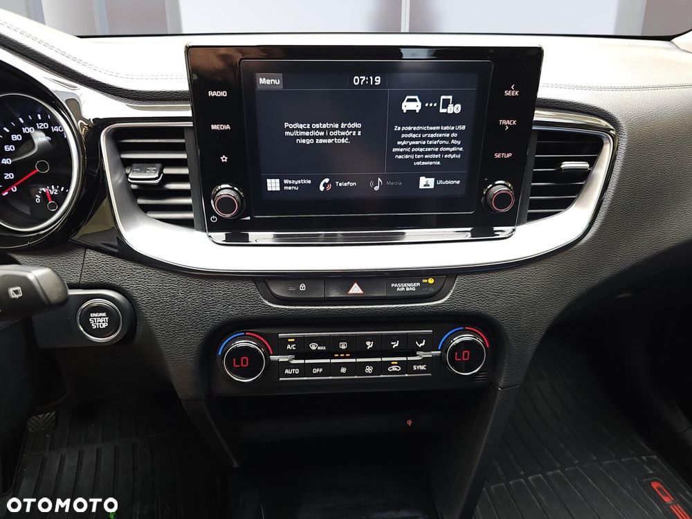 Kia Ceed 1.6 CRDi SCR L - 18