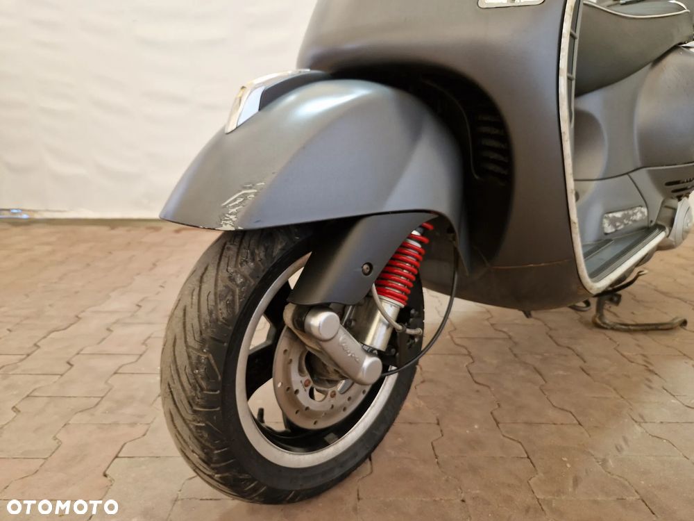 Piaggio Vespa - 9