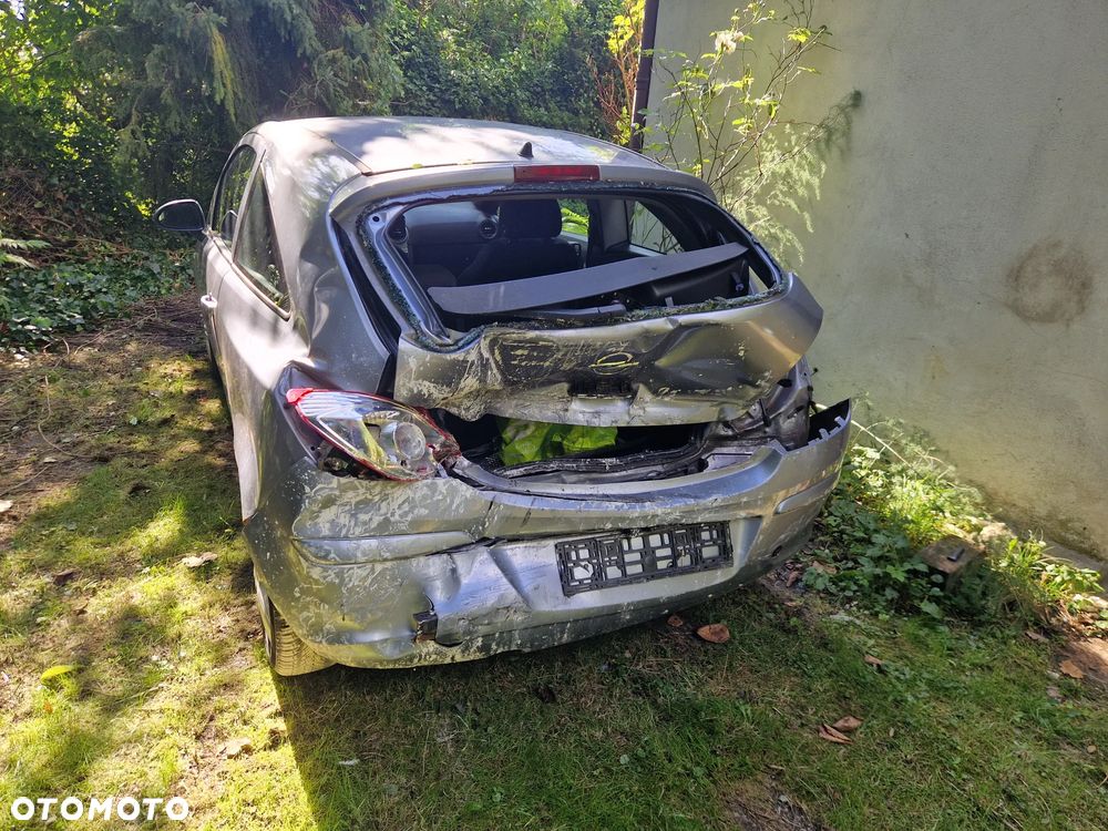 Opel Corsa - 1