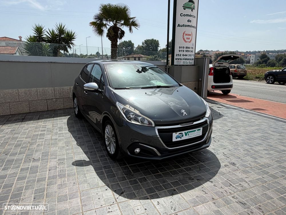Peugeot 208 1.2 PureTech Style - 2