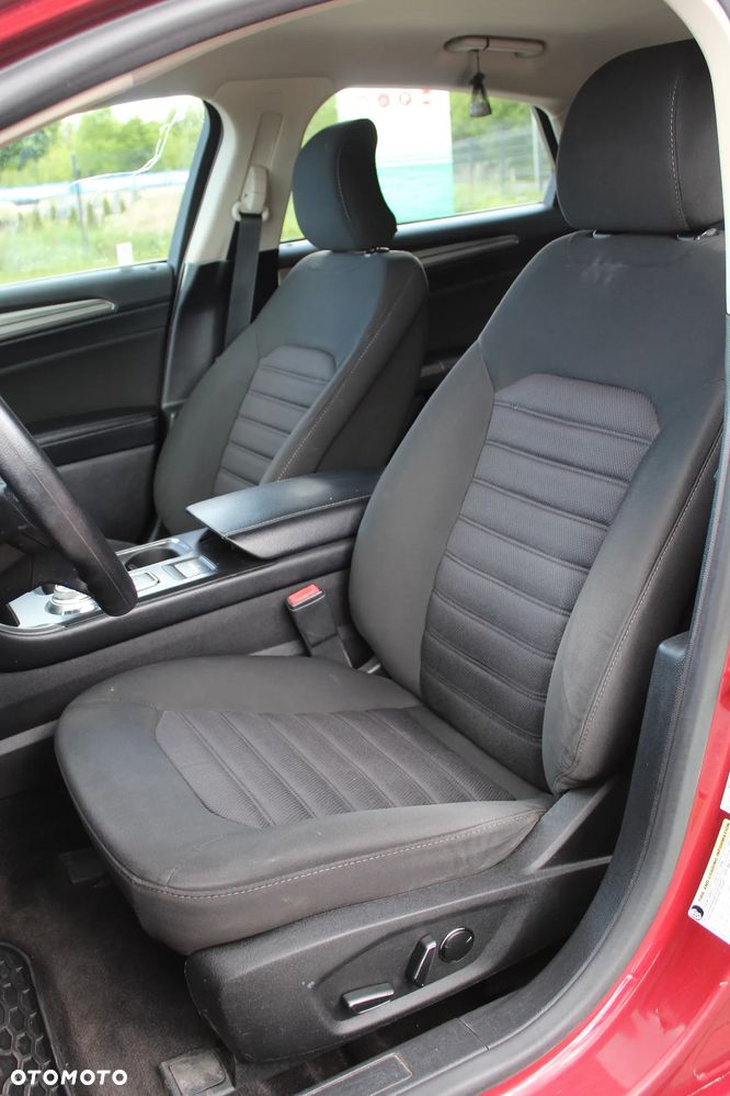 Ford Fusion - 14