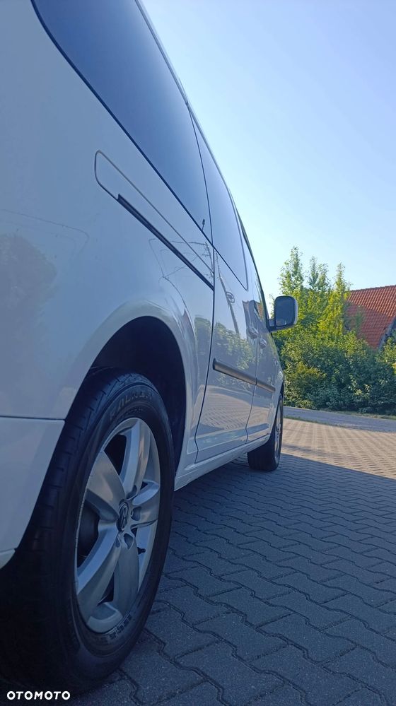 Volkswagen Caddy Maxi Highline DSG - 18