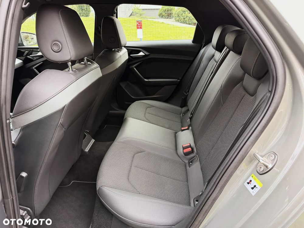 Audi A1 Sportback 30 TFSI S line - 18