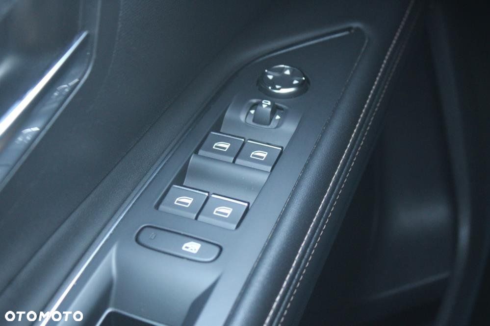 Peugeot 5008 - 36