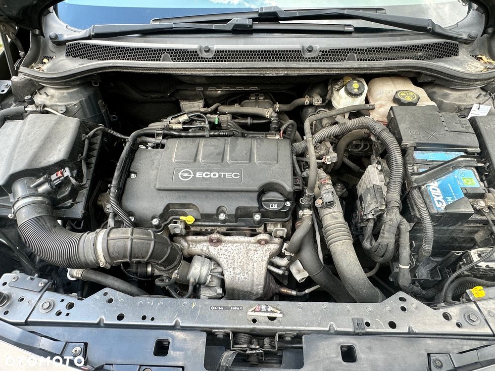 Opel Astra 1.4 T Cosmo - 17