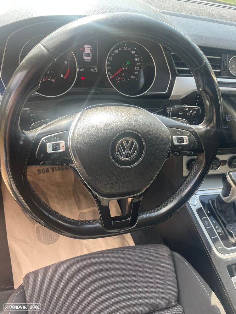 VW Passat 2.0 TDI (BlueMotion ) DSG Trendline - 16