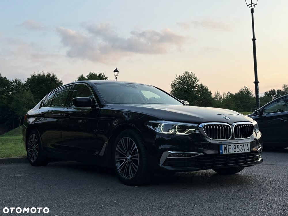 BMW Seria 5 520d xDrive Luxury Line sport - 9