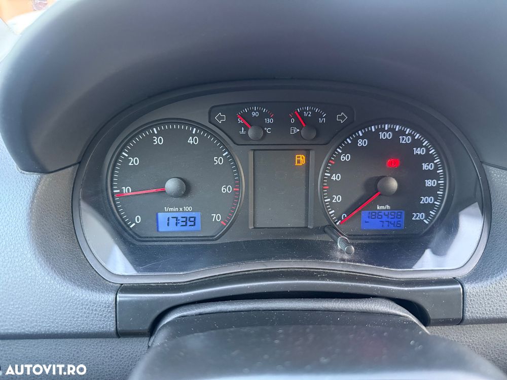 Volkswagen Polo 1.2 Attractive - 8