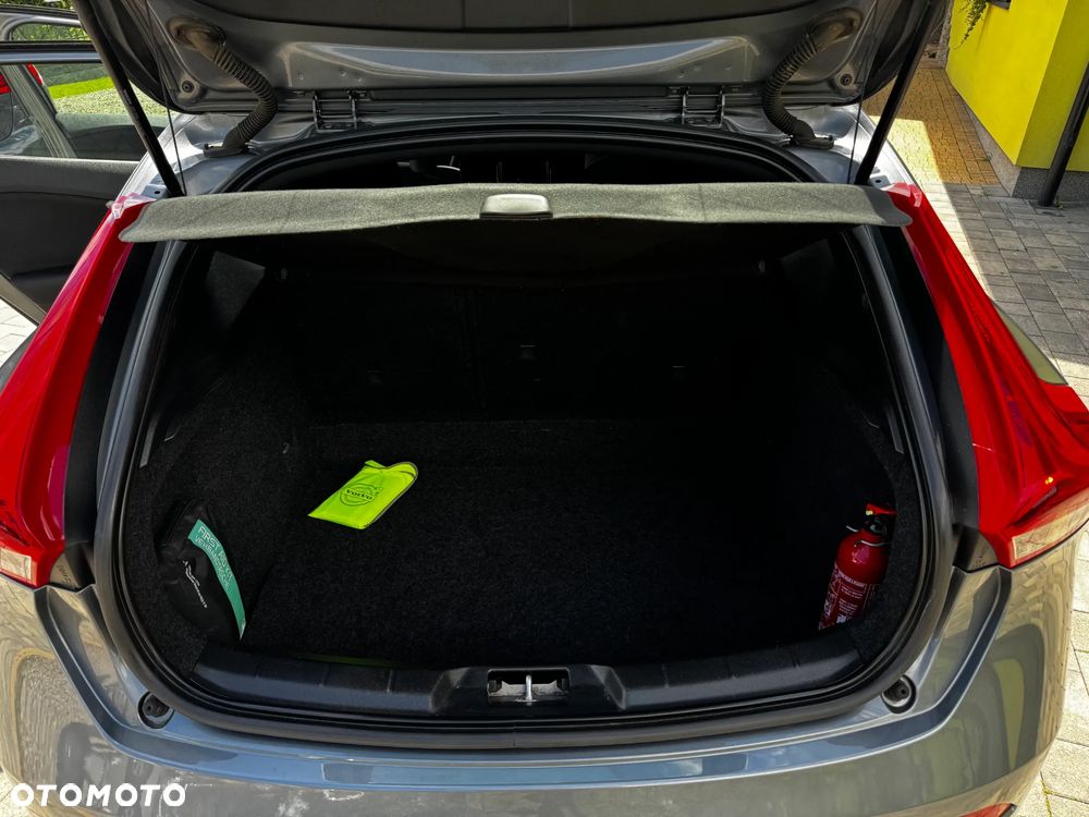 Volvo V40 D2 Momentum - 9