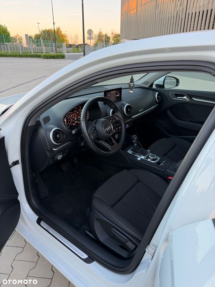 Audi A3 Limousine 35 TFSI S tronic - 16