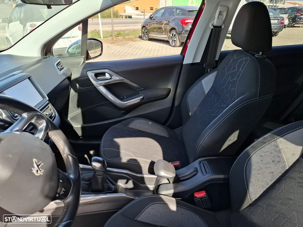 Peugeot 2008 - 5