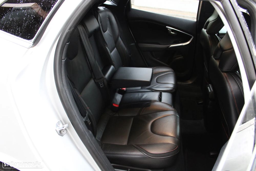 Volvo V40 D2 Powershift Ocean Race - 28