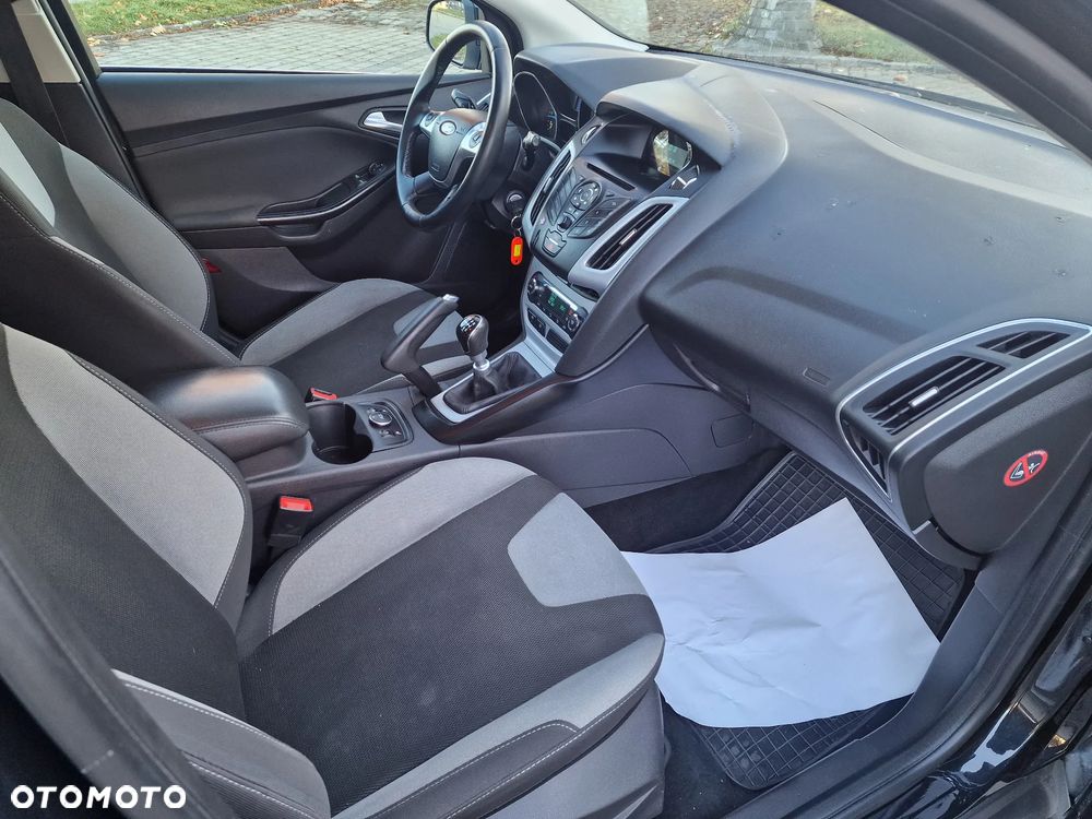 Ford Focus 1.6 TDCi DPF Start-Stopp-System Titanium - 12