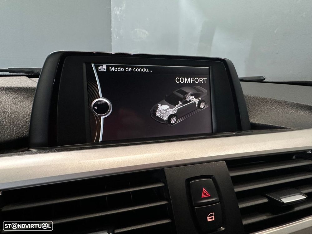 BMW 318 d Line Sport - 26