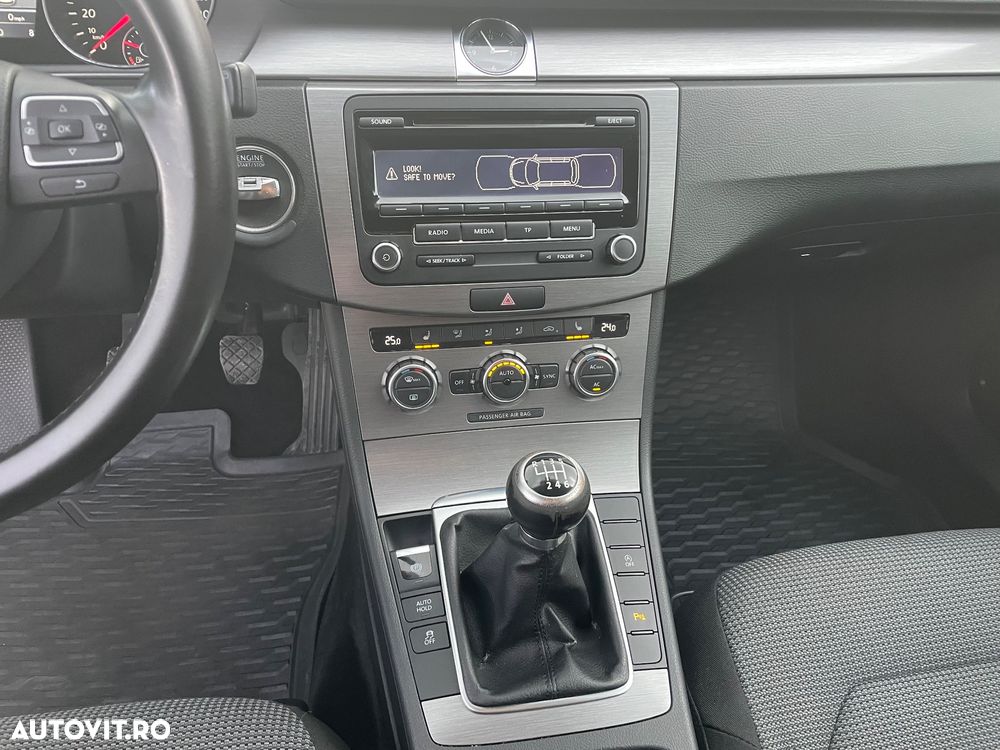 Volkswagen Passat - 8