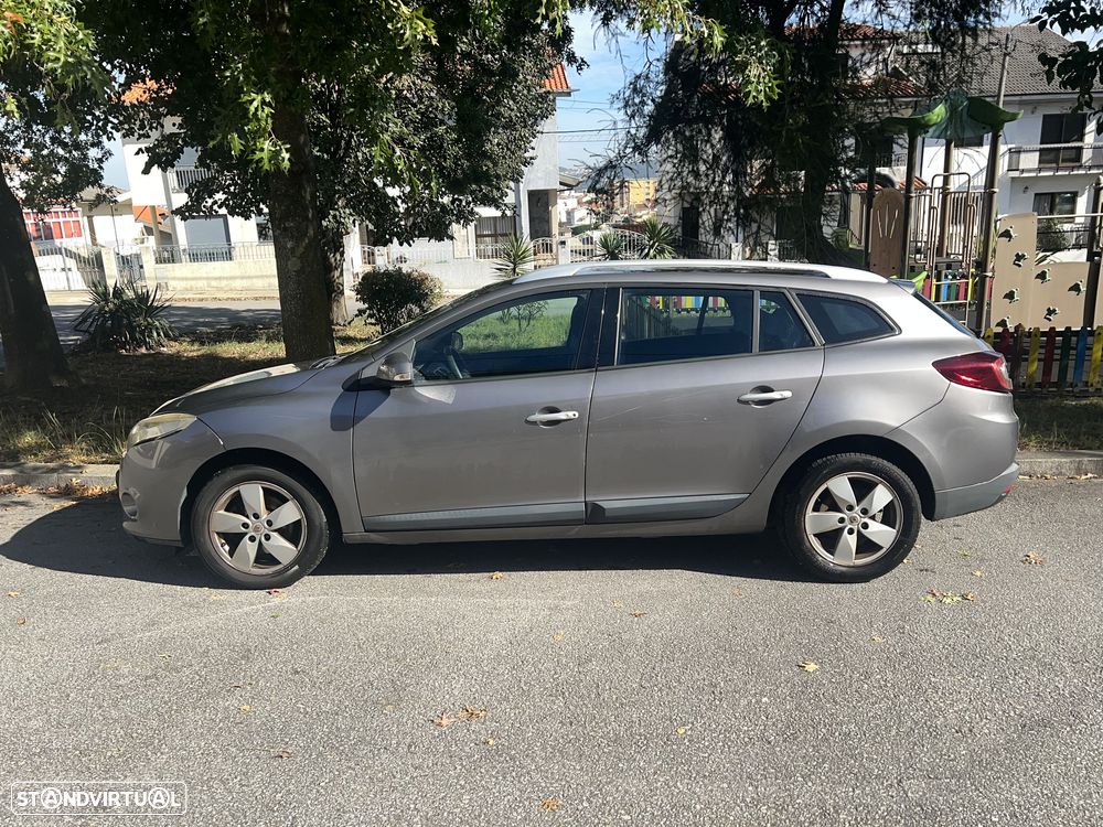Renault Mégane Sport Tourer 1.5 dCi Dynamique - 2