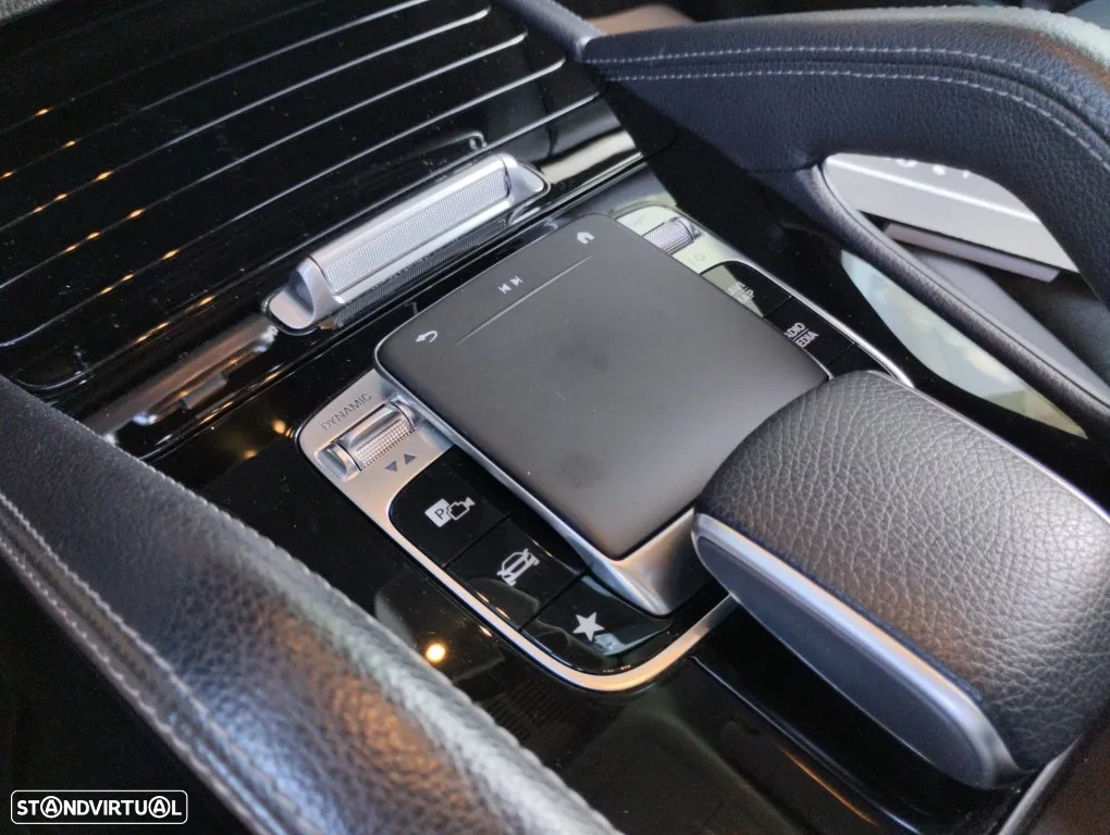 Mercedes-Benz GLE 300 d 4Matic - 12