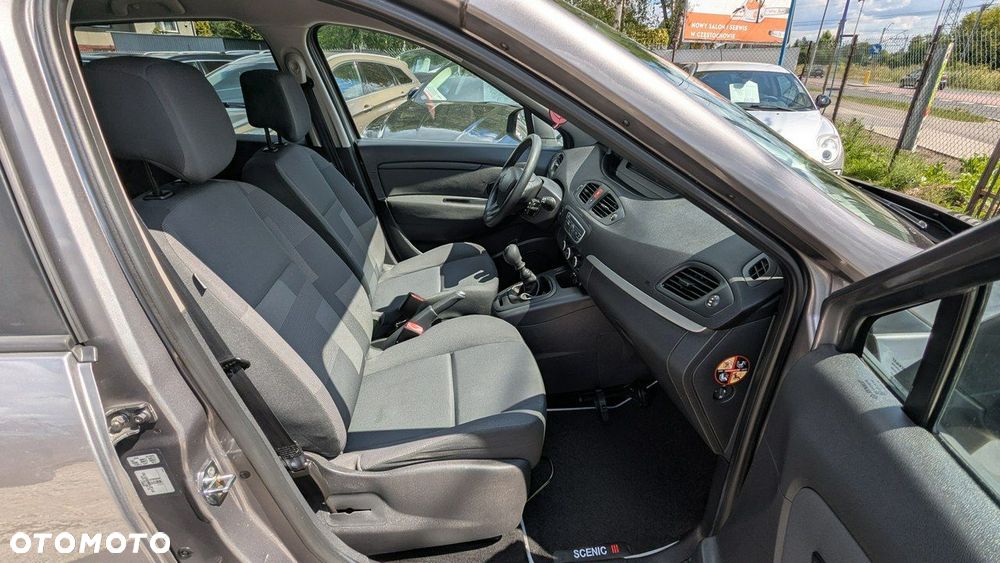 Renault Scenic - 17
