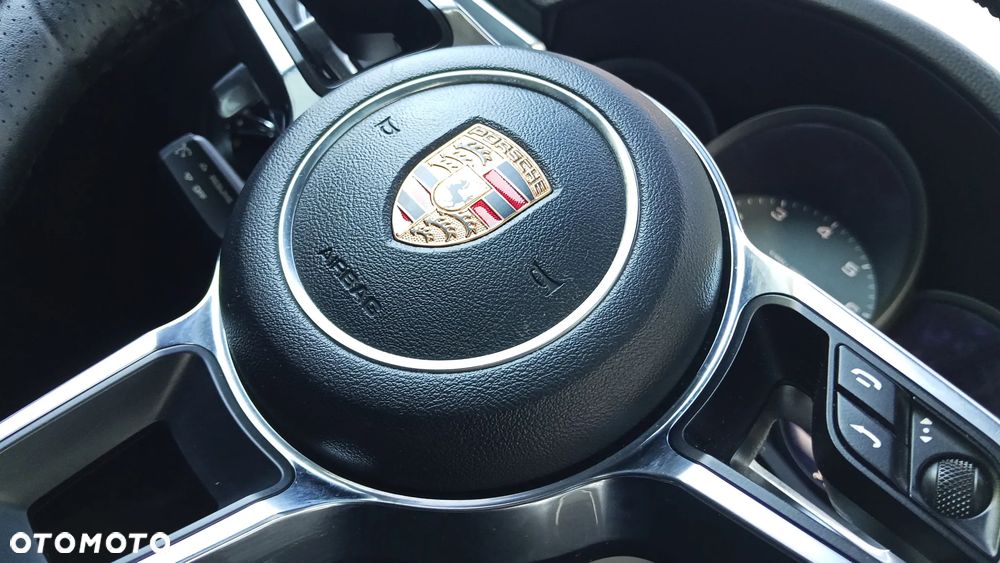 Porsche Macan - 20