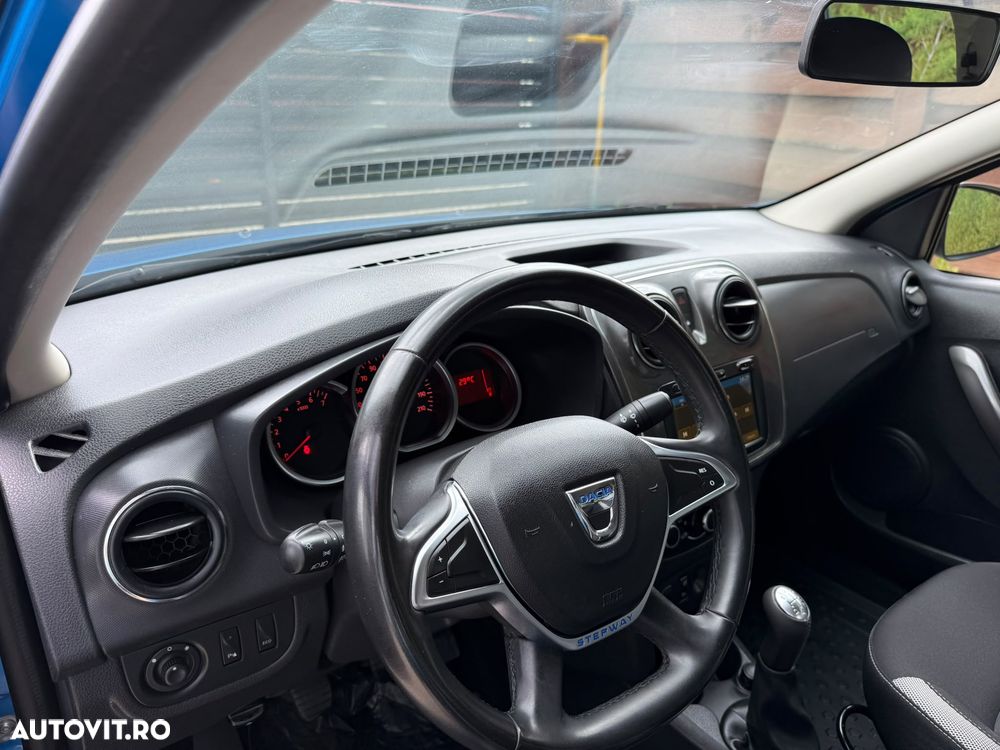 Dacia Logan Stepway 0.9 TCe - 10