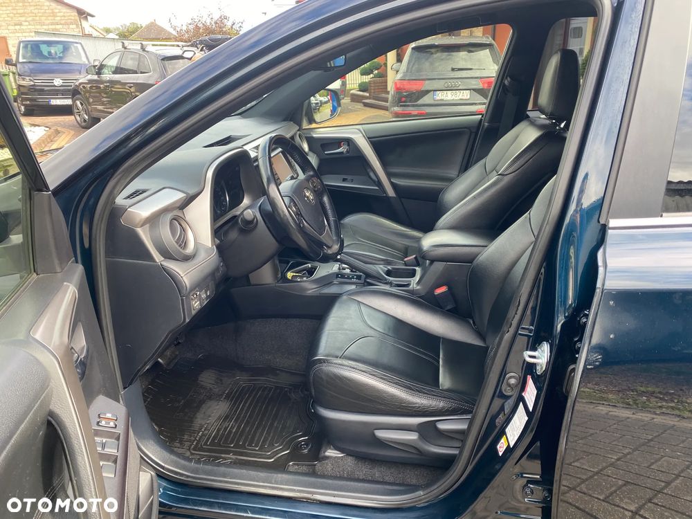 Toyota RAV4 - 7
