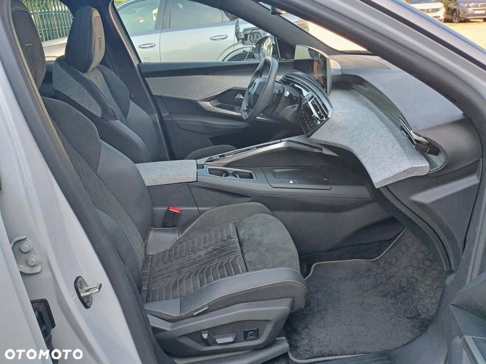 Peugeot 3008 1.6 PHEV 195 GT E-DCS7 - 13