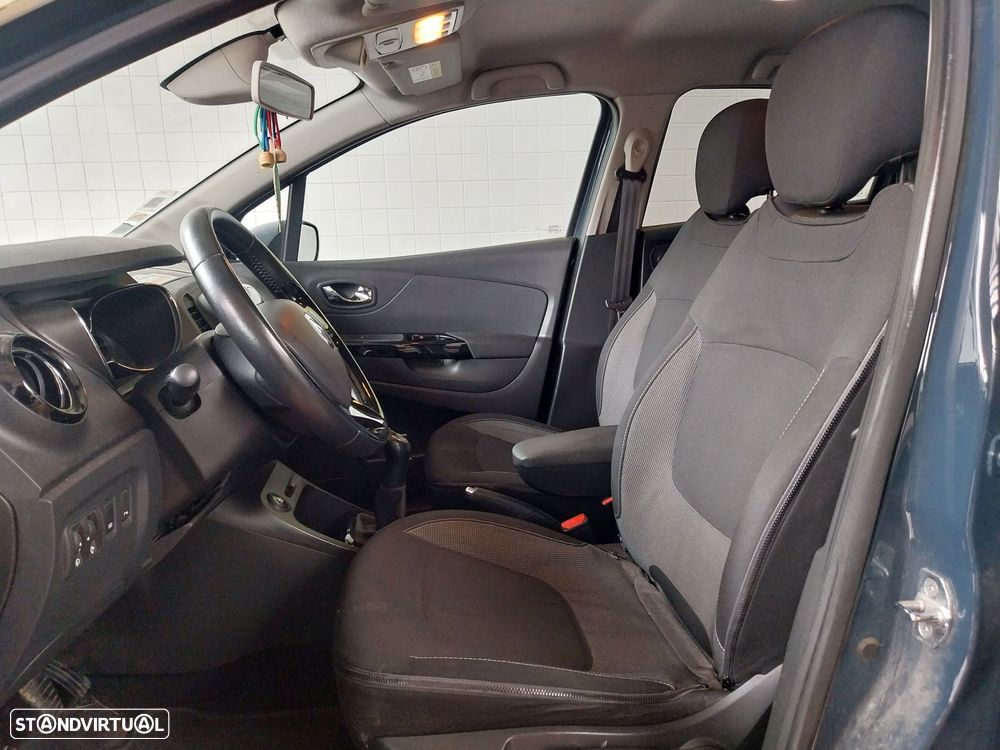 Renault Captur 1.5 dCi Exclusive - 4
