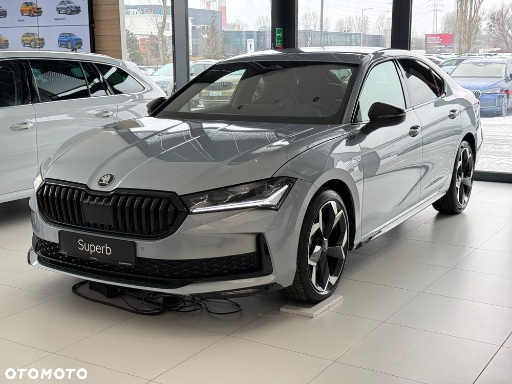 Skoda Superb 2.0 TDI SCR 4x4 Sportline DSG - 4