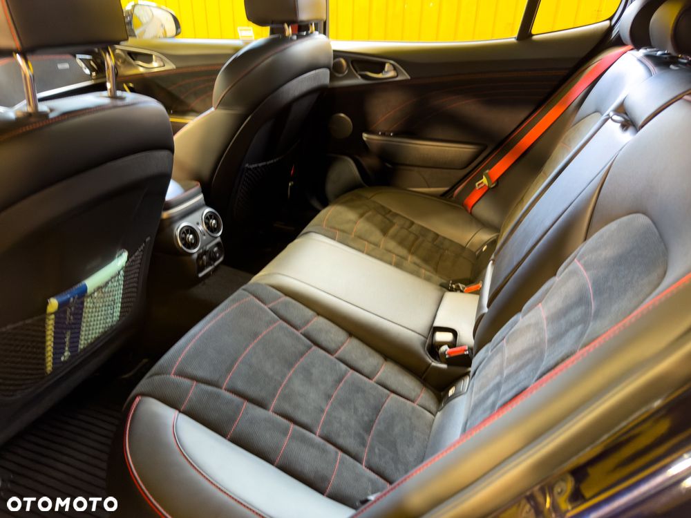 Kia Stinger 3.3 T-GDI V6 GT Prestige Line AWD - 9