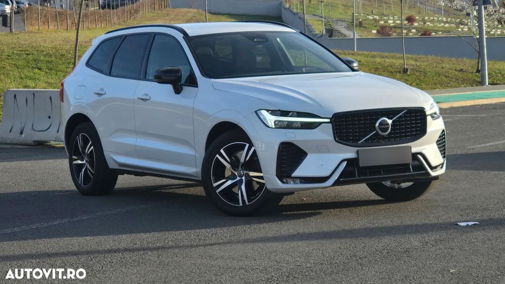 Volvo XC 60 B4 MHEV AWD R-Design - 1