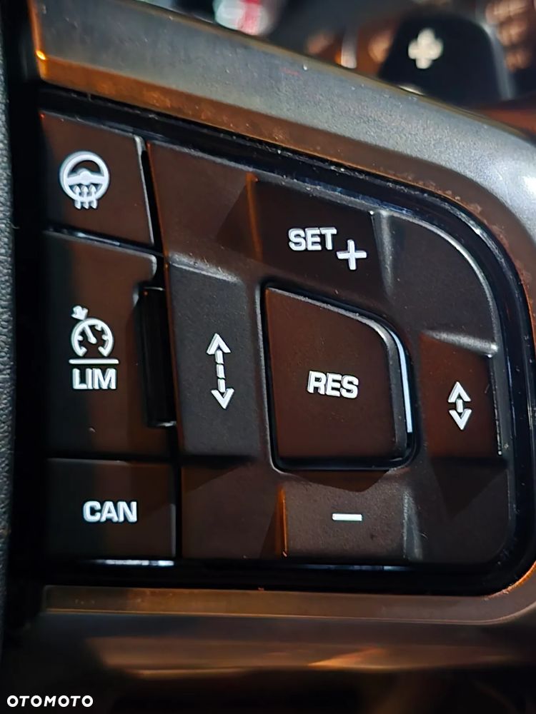 Land Rover Discovery Sport Si4 HSE Luxury - 11