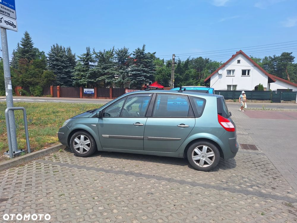 Renault Scenic 1.6 16V Confort Expression - 2