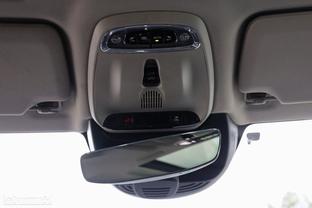 Volvo V90 2.0 D4 Momentum Plus Geartronic - 32