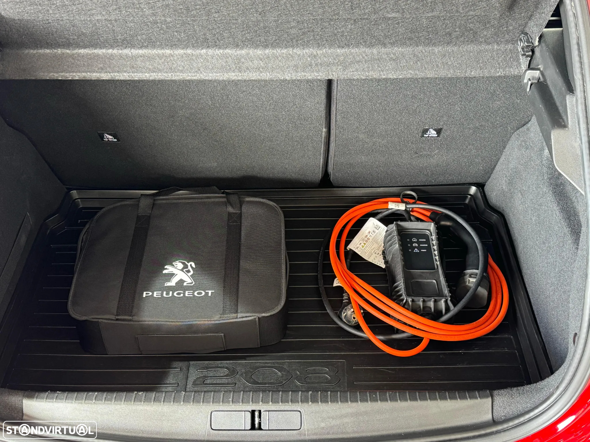 Peugeot e-208 50 kWh GT - 18