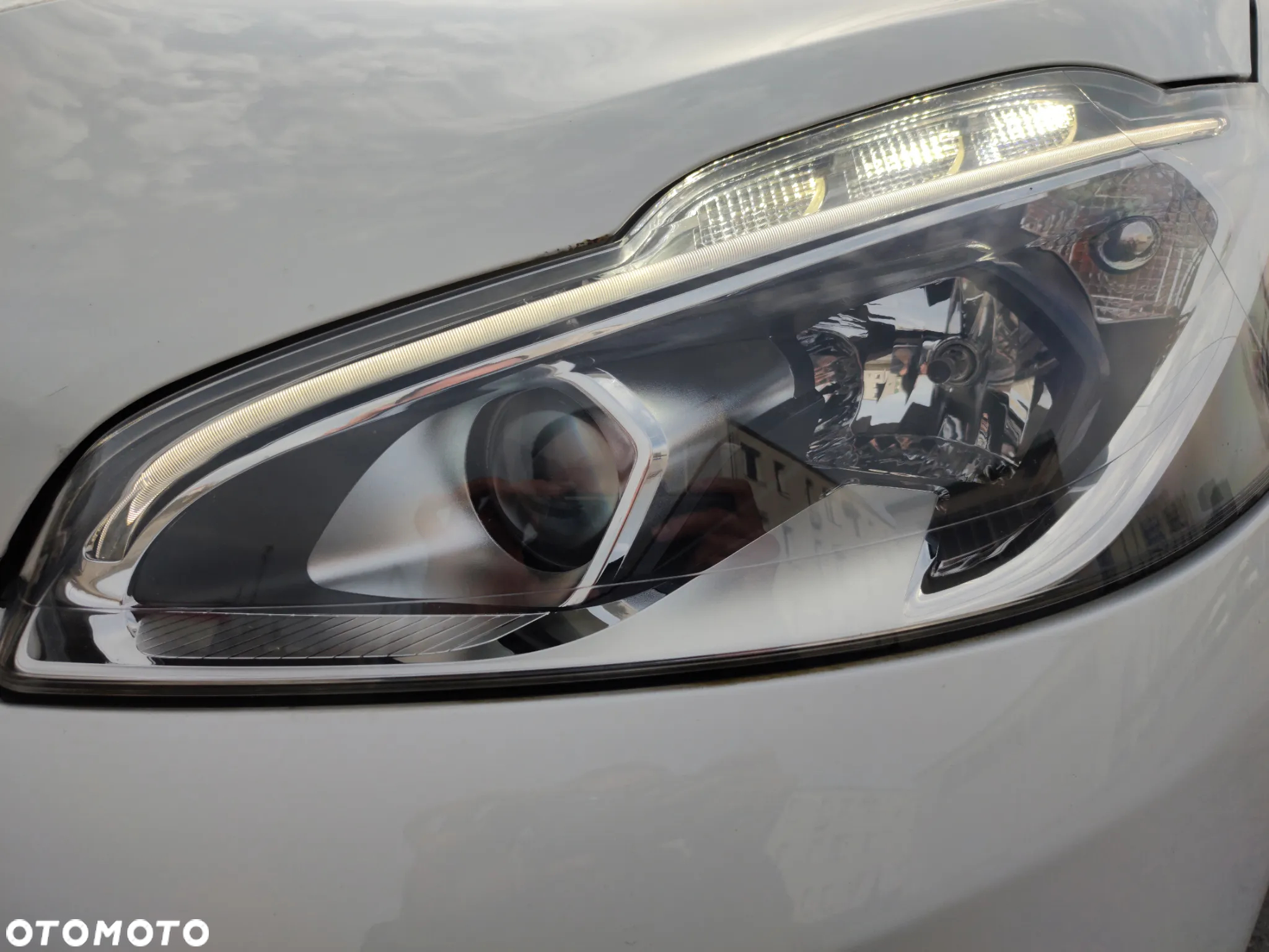 Peugeot 208 1.2 PureTech Allure - 4