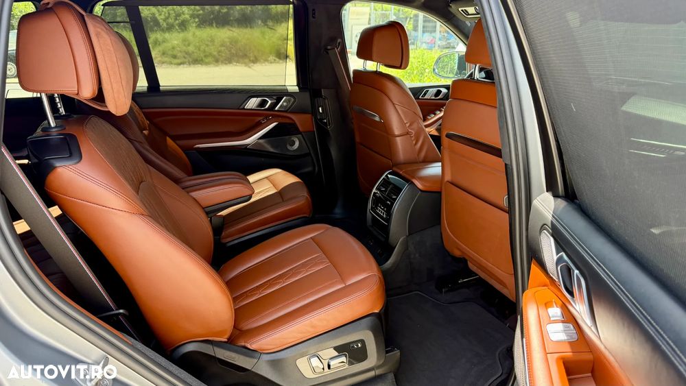 BMW X7 M60i xDrive AT MHEV - 22