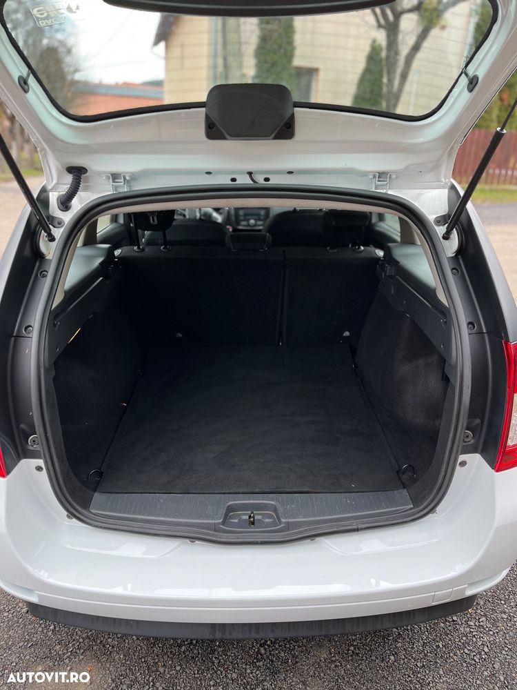 Dacia Logan 0.9 TCe 90 CP Prestige - 9