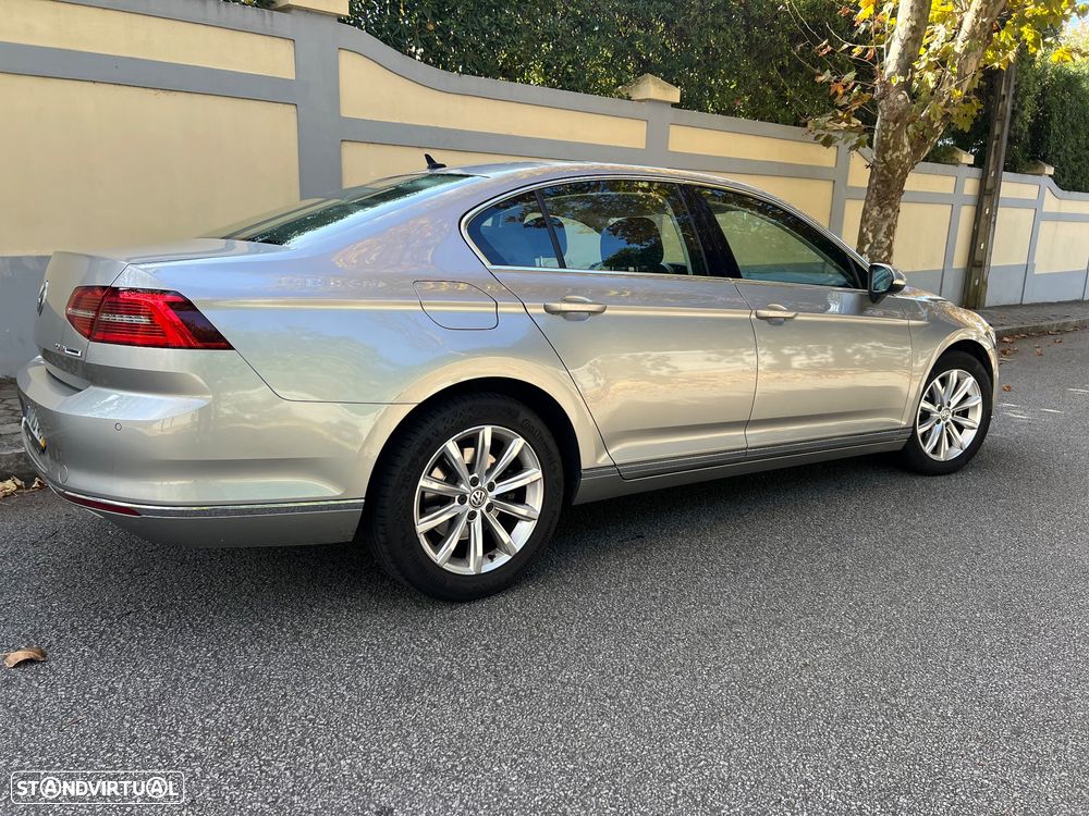 VW Passat 2.0 TDI Highline DSG - 4