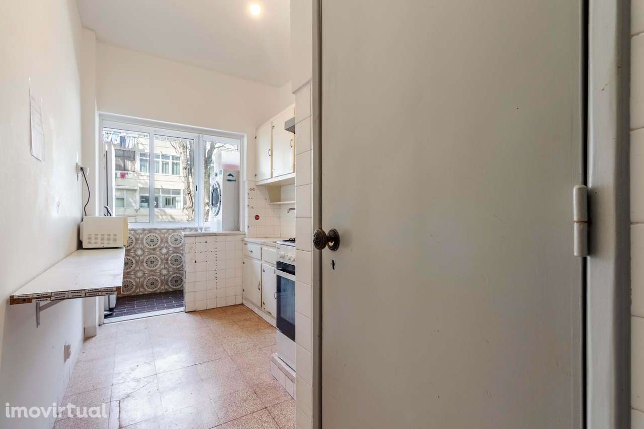 Apartamento T1 c/ Marquise nas Mercês, Rio de Mouro - Grande imagem: 4/31