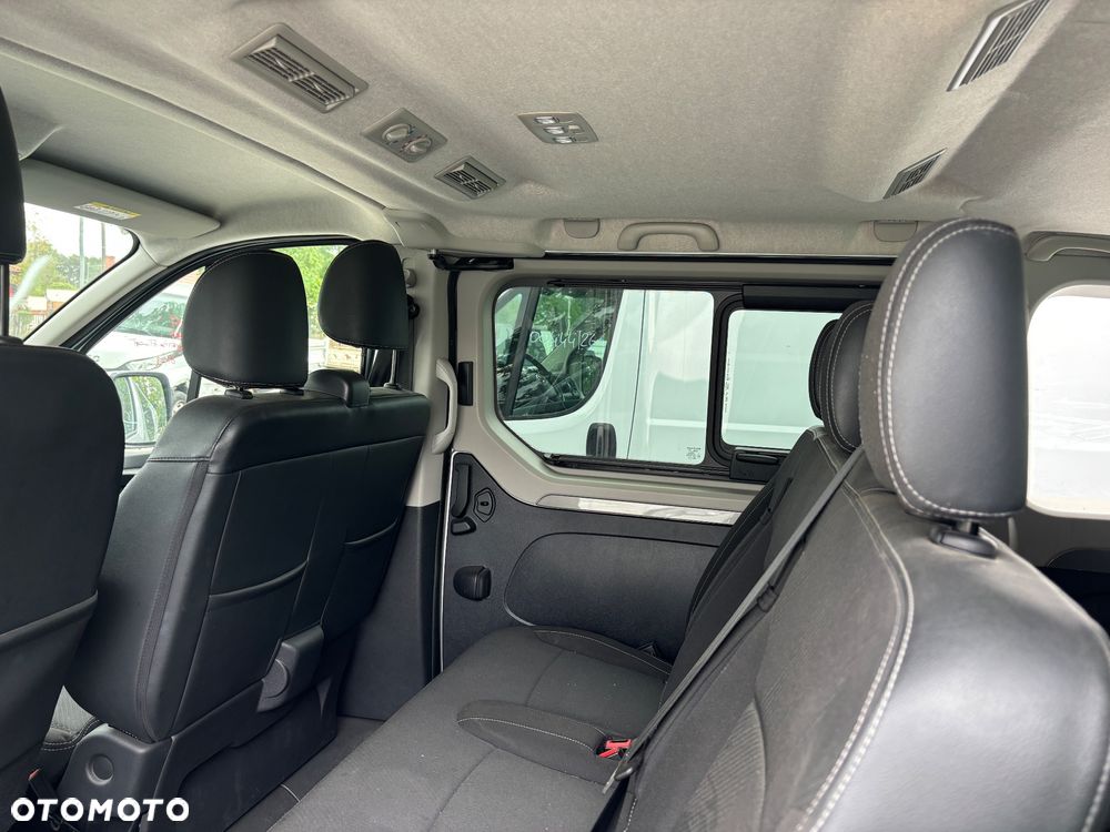 Renault Trafic - 12